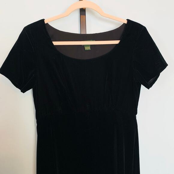 J. Crew Short Sleeve Black Velvet Empire Waist Dress Size 4 - Picture 2 of 4
